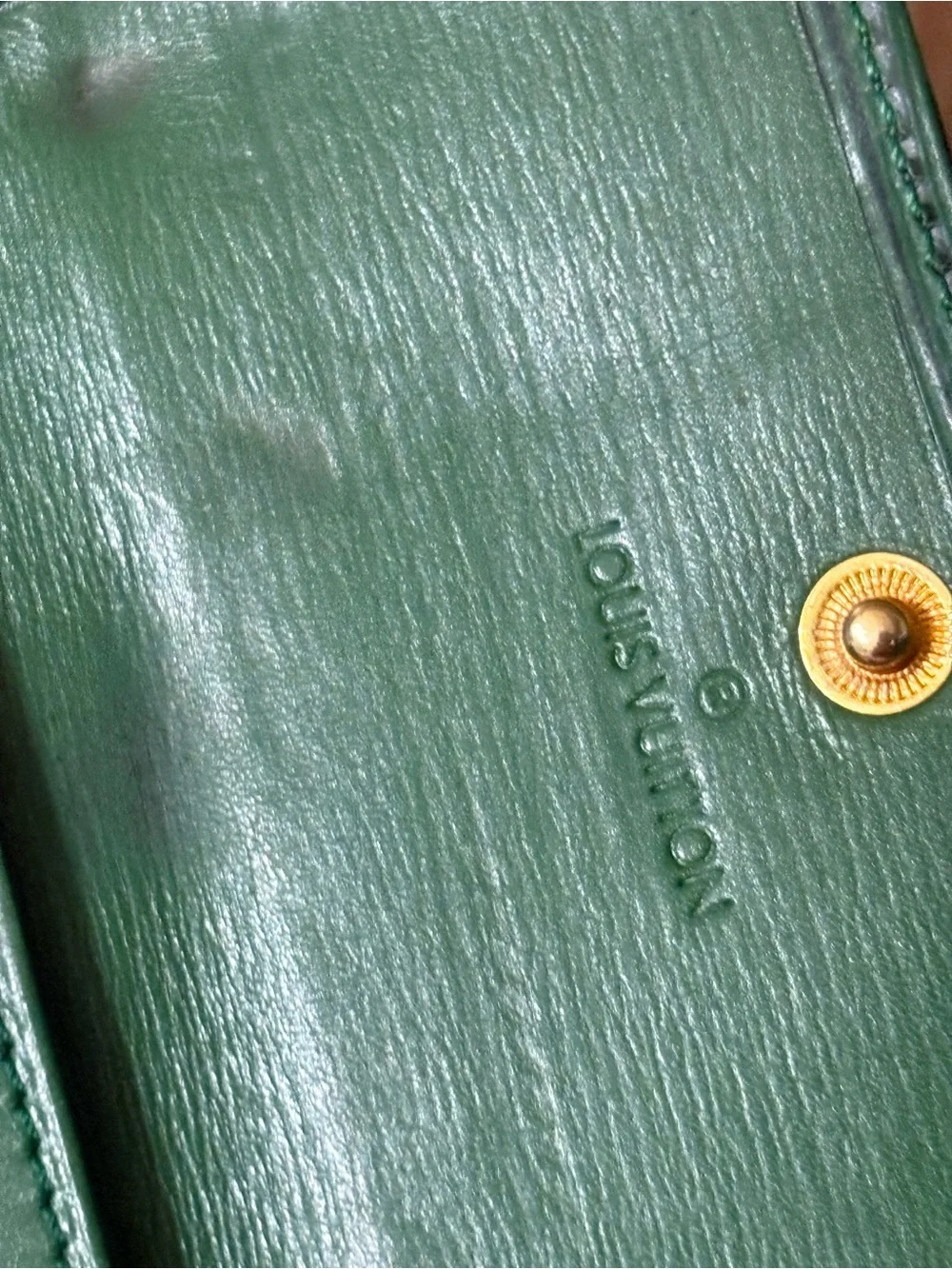 Auth Louis Vuitton Epi Leather Key case Green